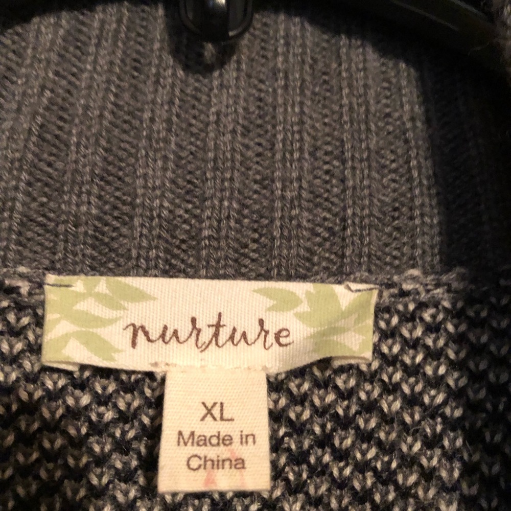 Collared sweater - Picture 2 of 3